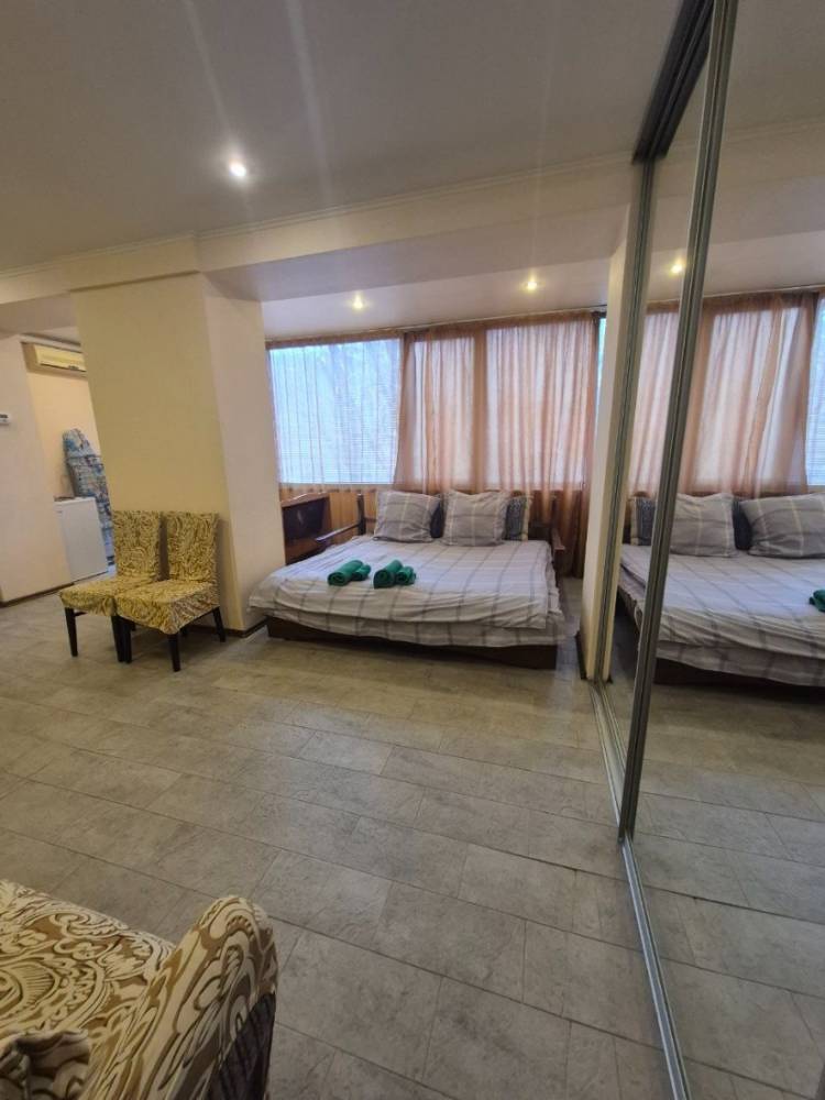 photo_5415954585349722491_y