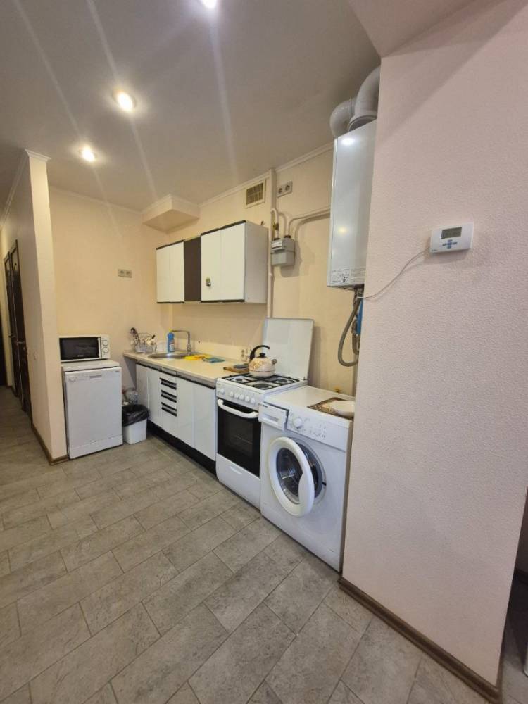 photo_5415954585349722507_y