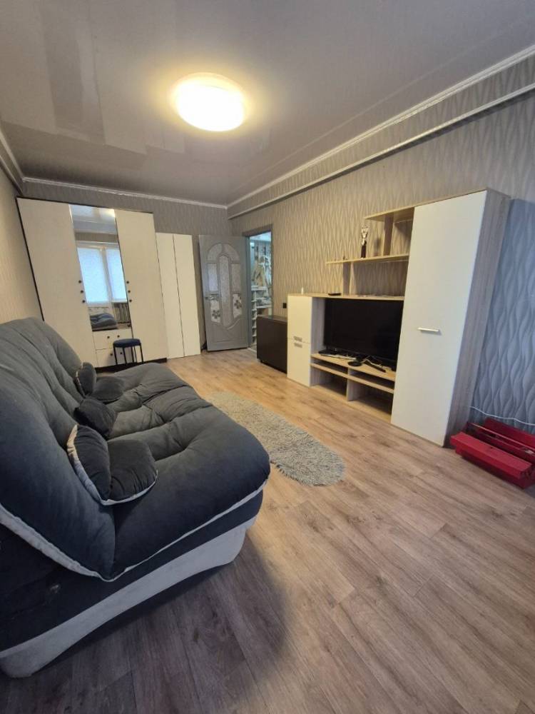 photo_5415954585349722482_y