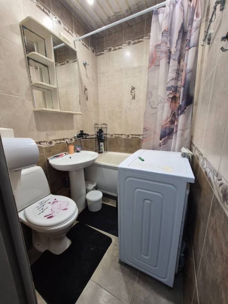 photo_5415954585349722779_y