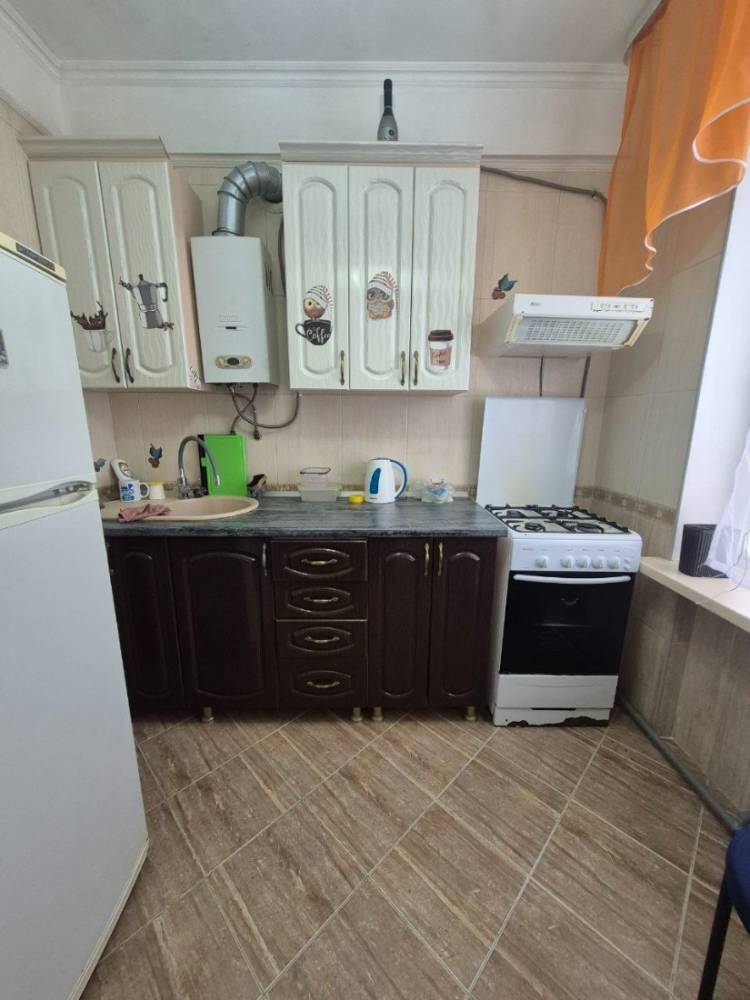 photo_5415954585349722781_y