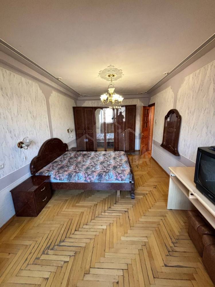 37d0896d-ec55-4910-8631-561c186a8d31