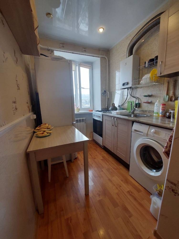 photo_5418352332447093038_y