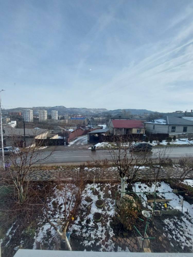 photo_5418352332447093019_y