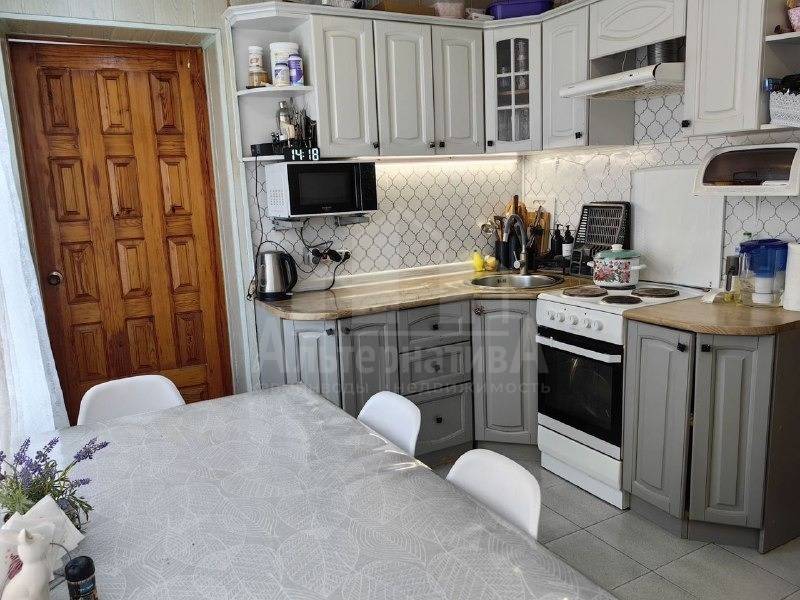 aa170196-c3b8-4f1a-abf3-023a8513b89d