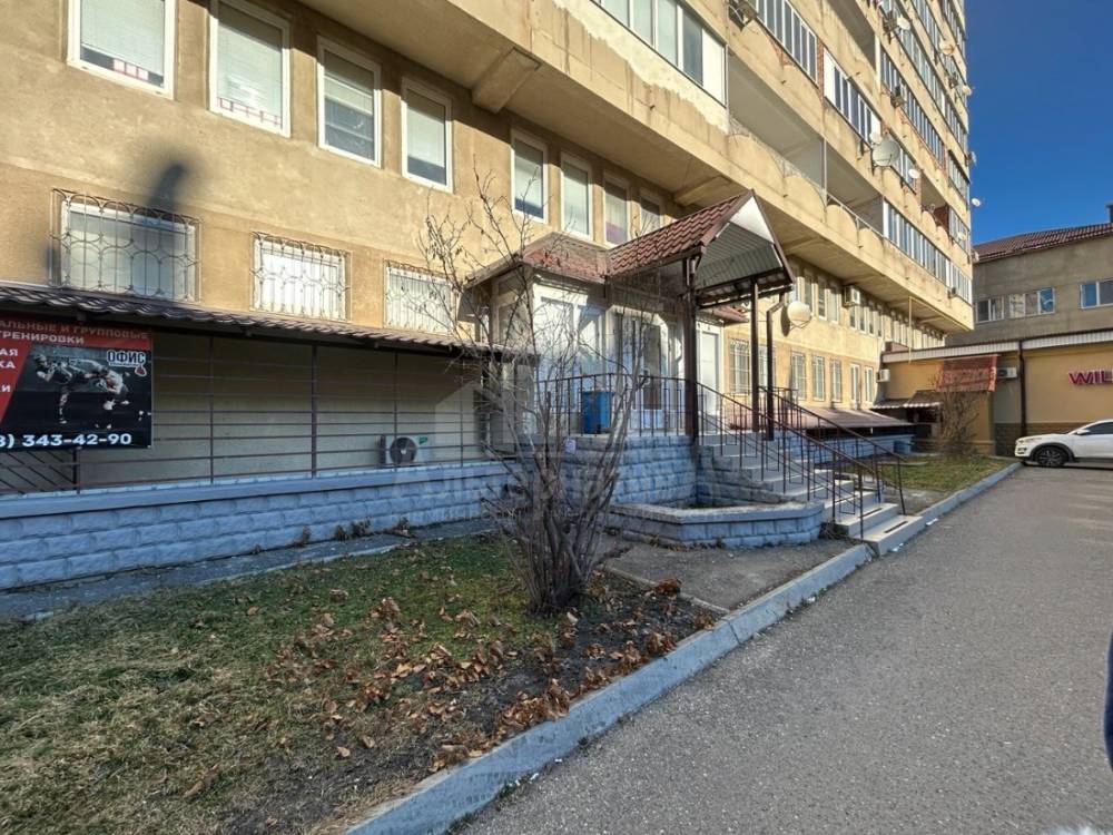 photo_5422610560592843076_y