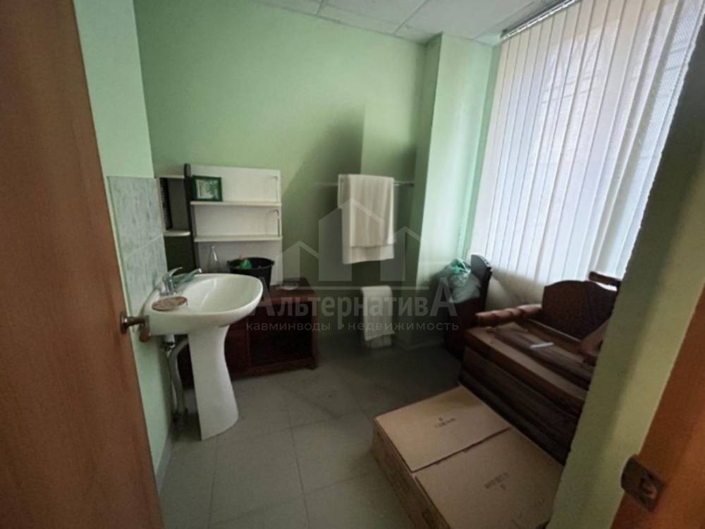 photo_5424862360406526828_y