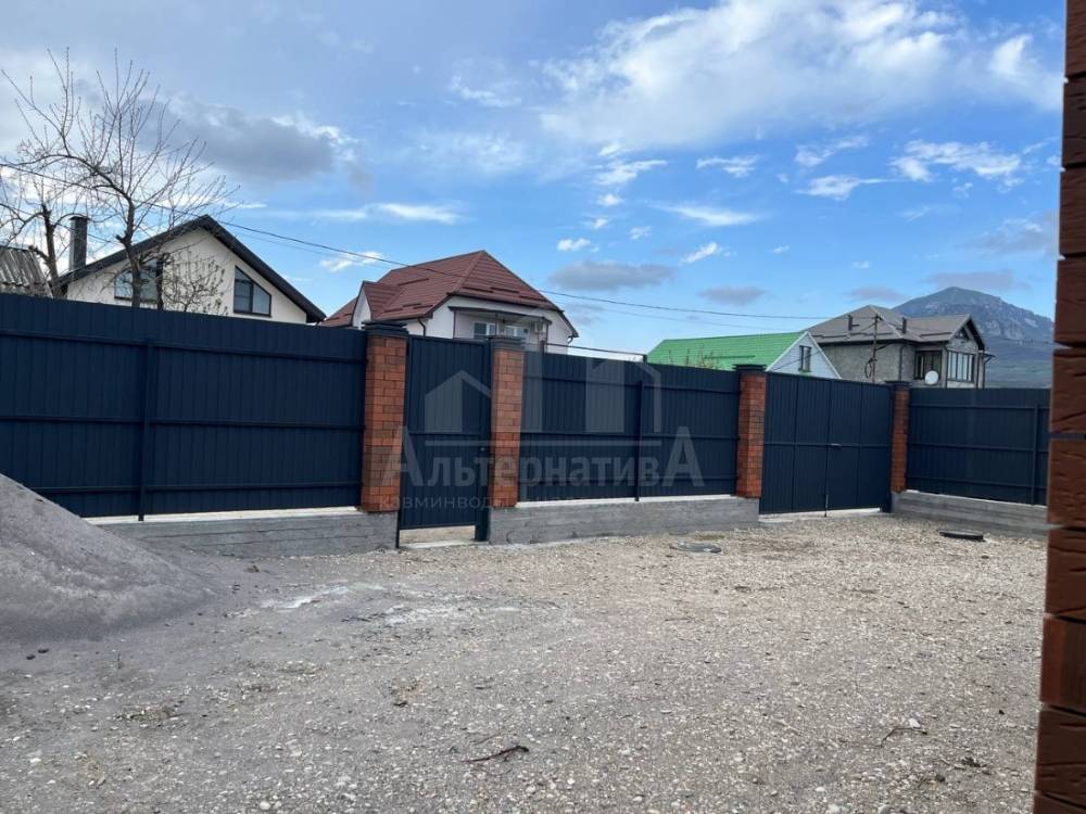 photo_5427359935428758847_y