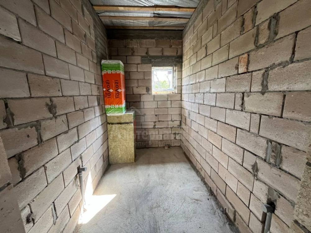 photo_5427359935428758854_y