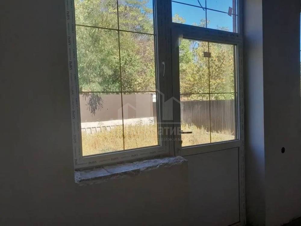 photo_5427265910004715884_y