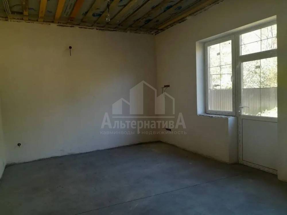 photo_5427265910004715889_y