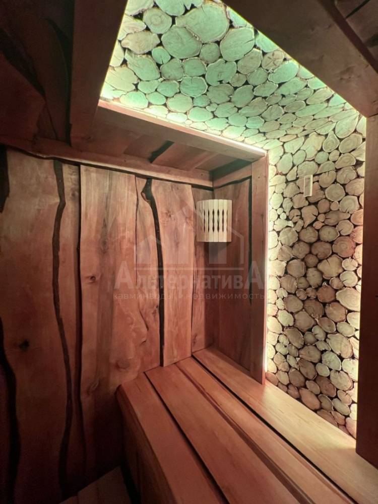 photo_5433620670601433125_y