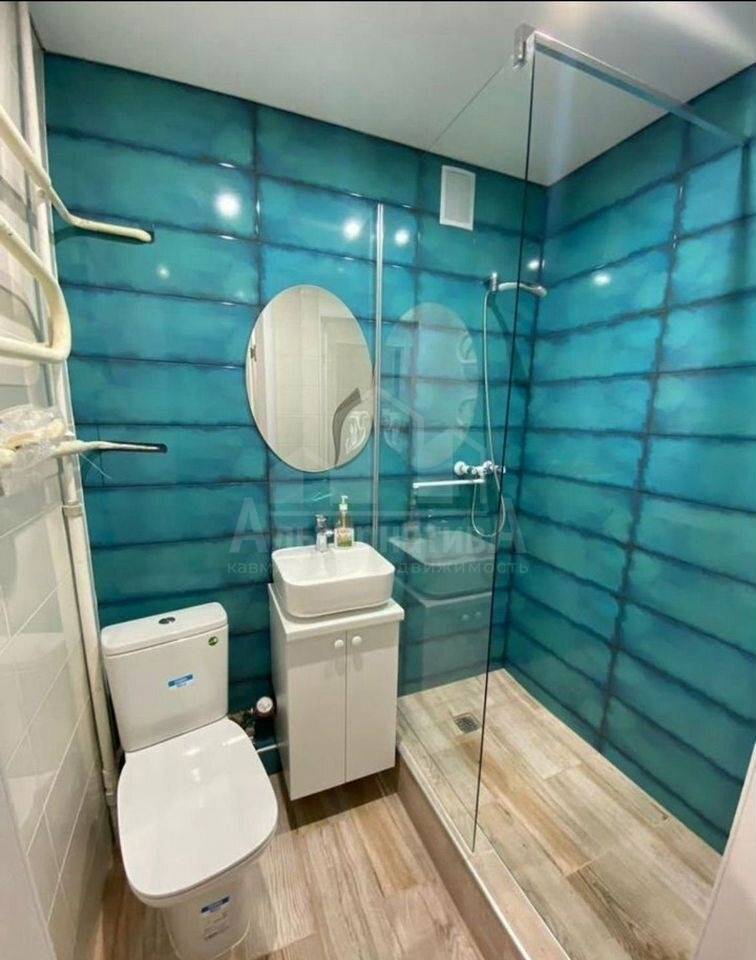 photo_5438290777520935024_y