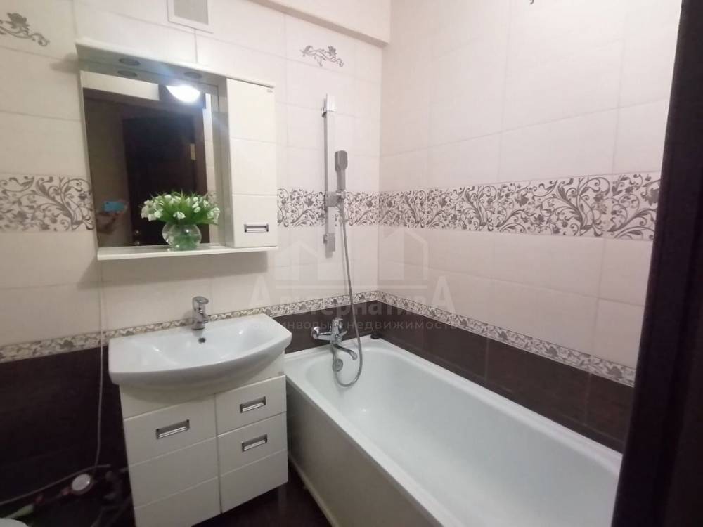 photo_5438290777520935068_y