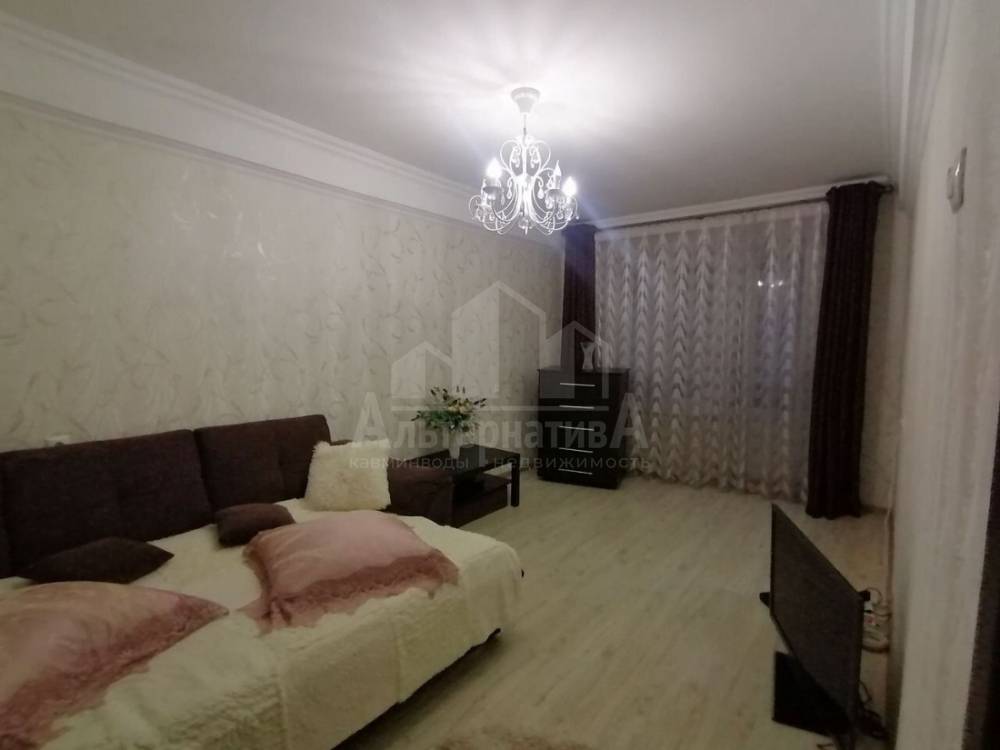 photo_5438290777520935072_y