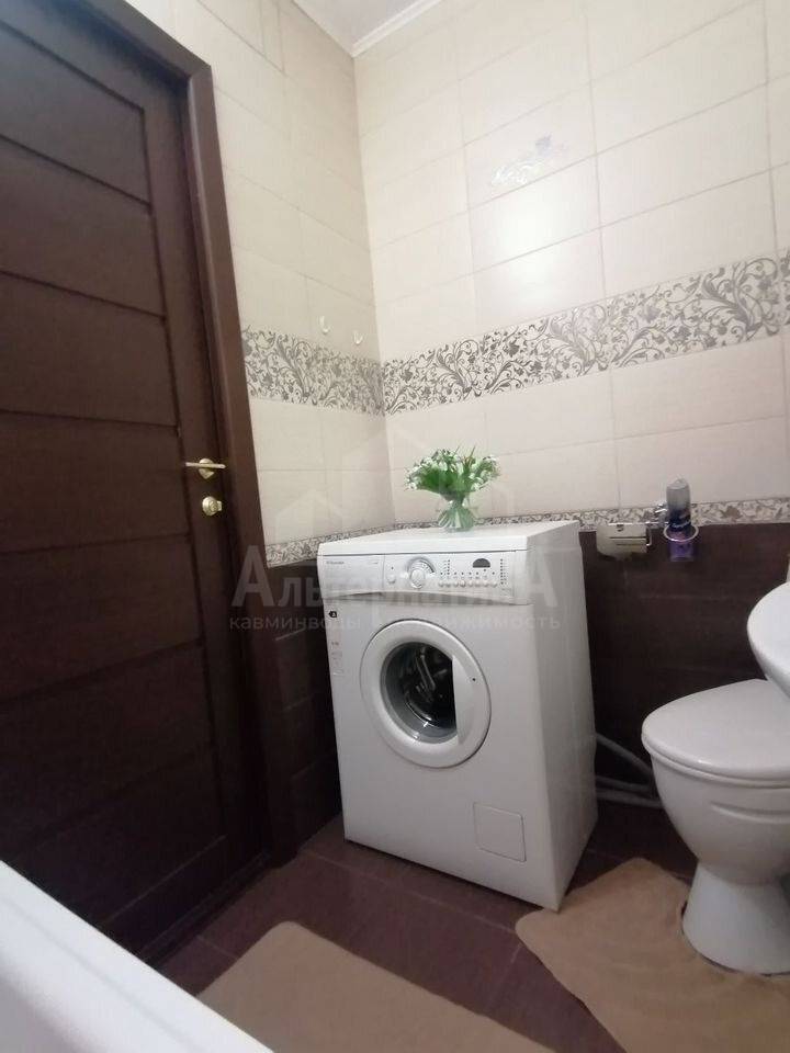 photo_5438290777520935073_y