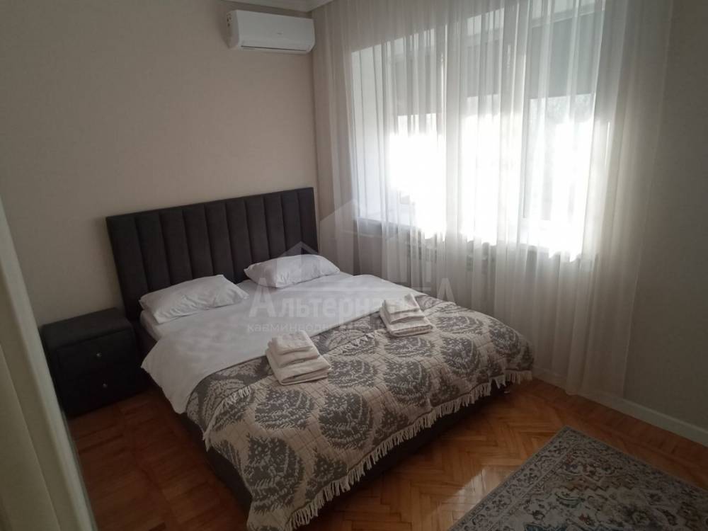 photo_5445046103947545572_y