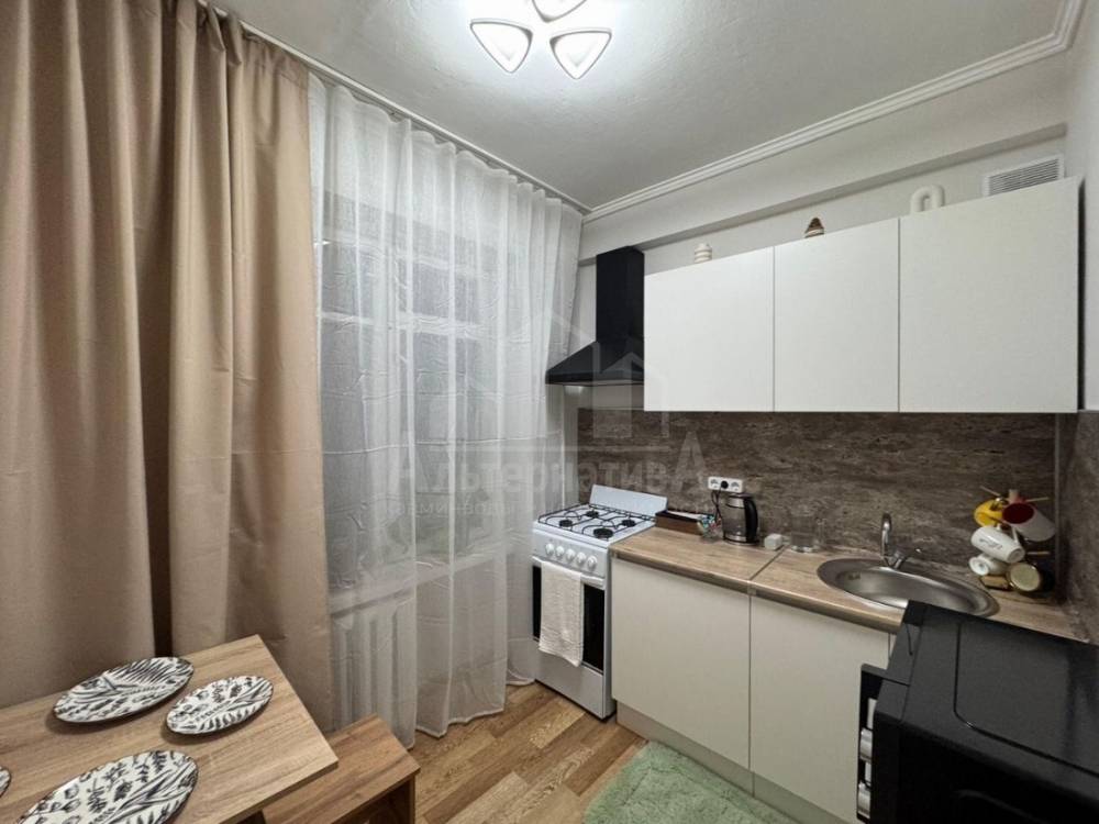 photo_5445161011502584377_y