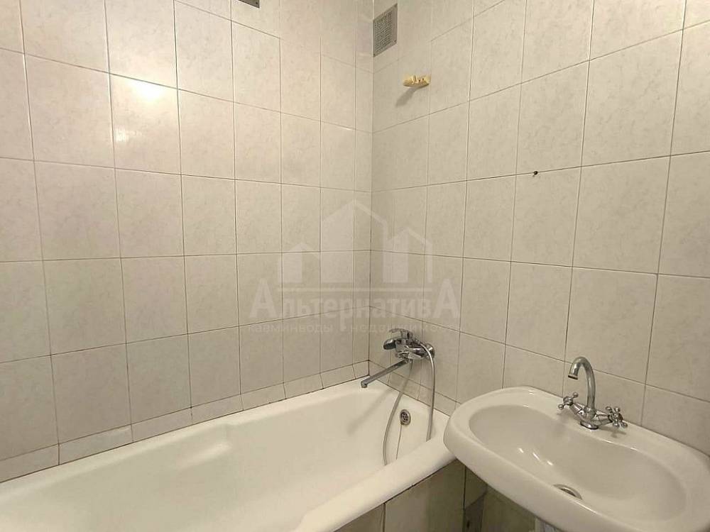 a28f79aa-c99c-4451-a9f2-19c5b2502f30