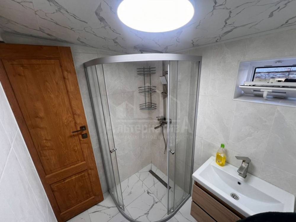 photo_5194964043930735180_y