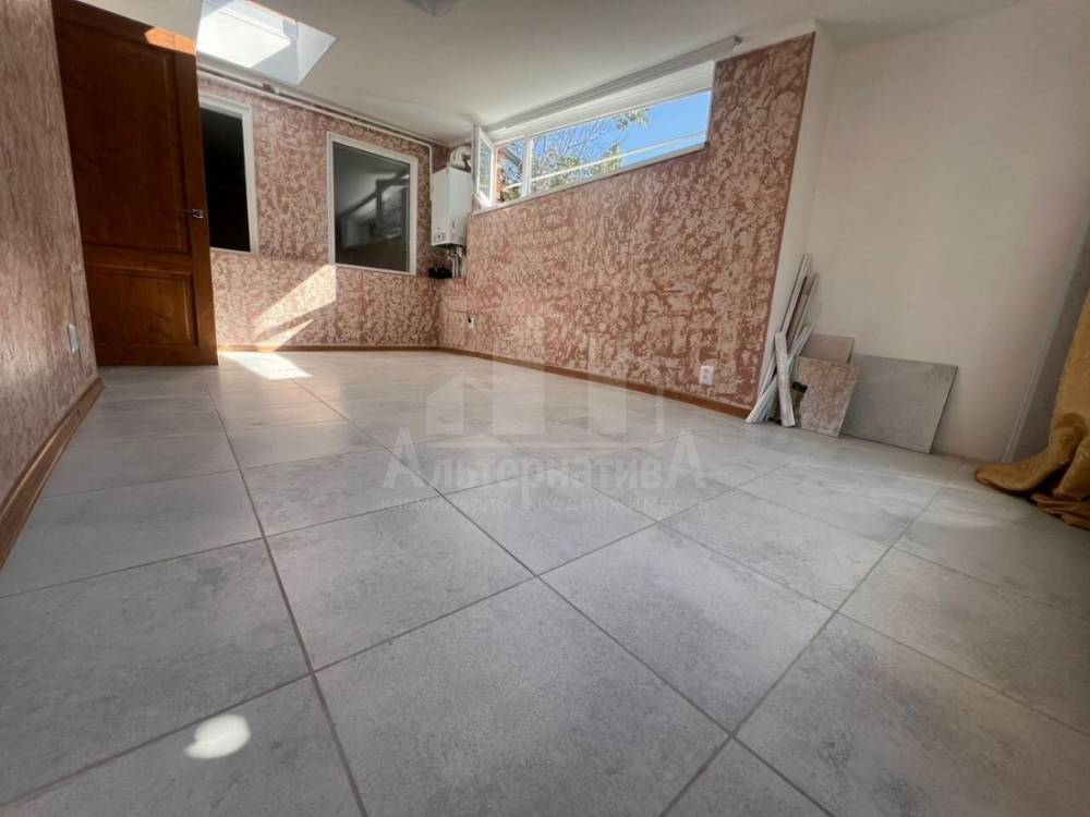 photo_5194964043930735181_y