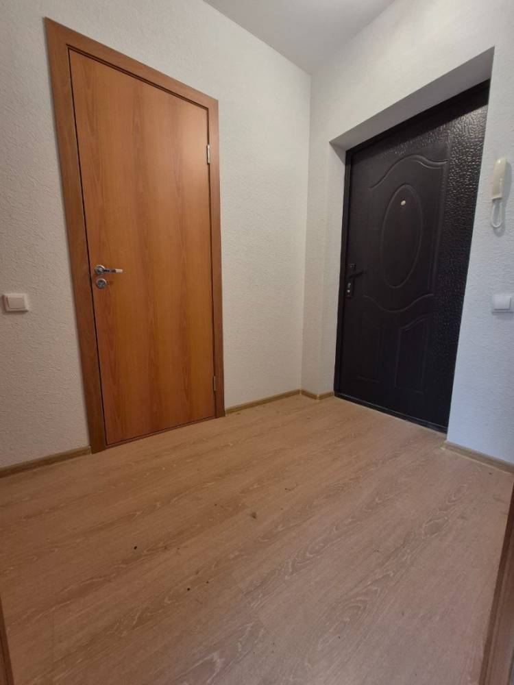 photo_5190774174484467743_y