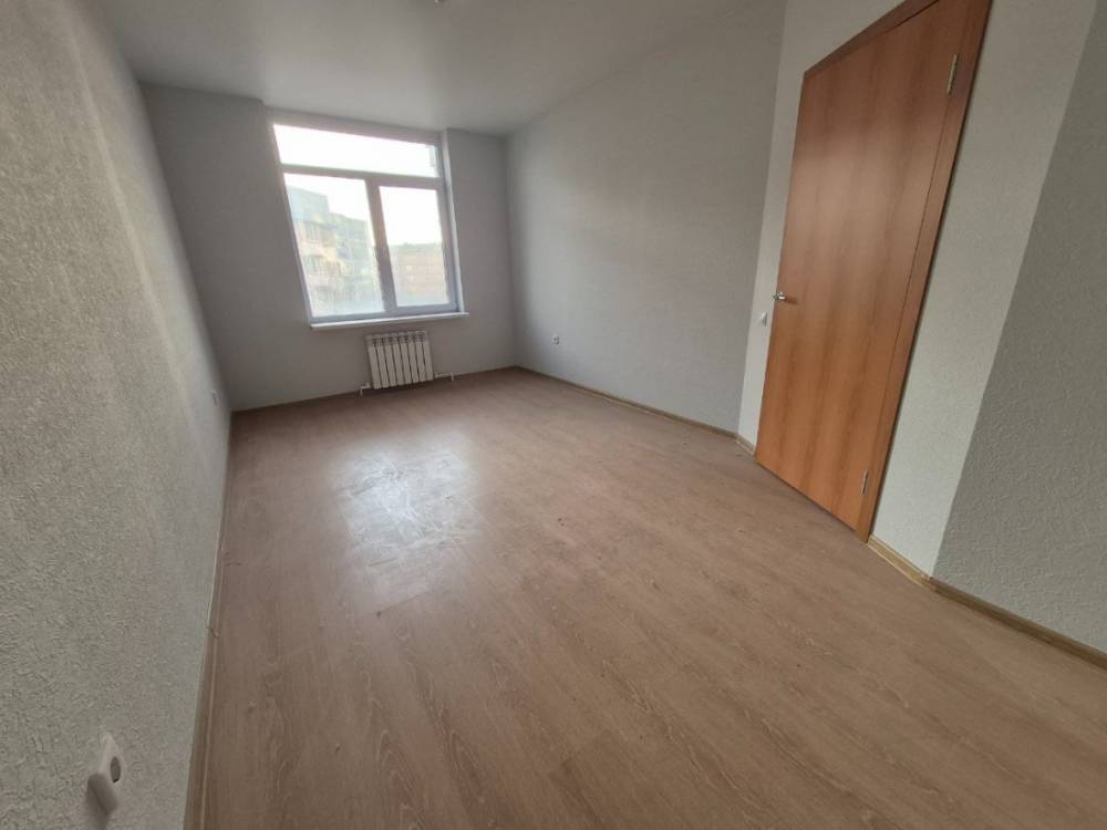 photo_5190774174484467655_y