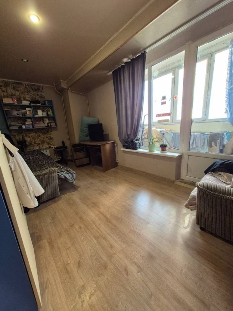 photo_5431487910101323122_y