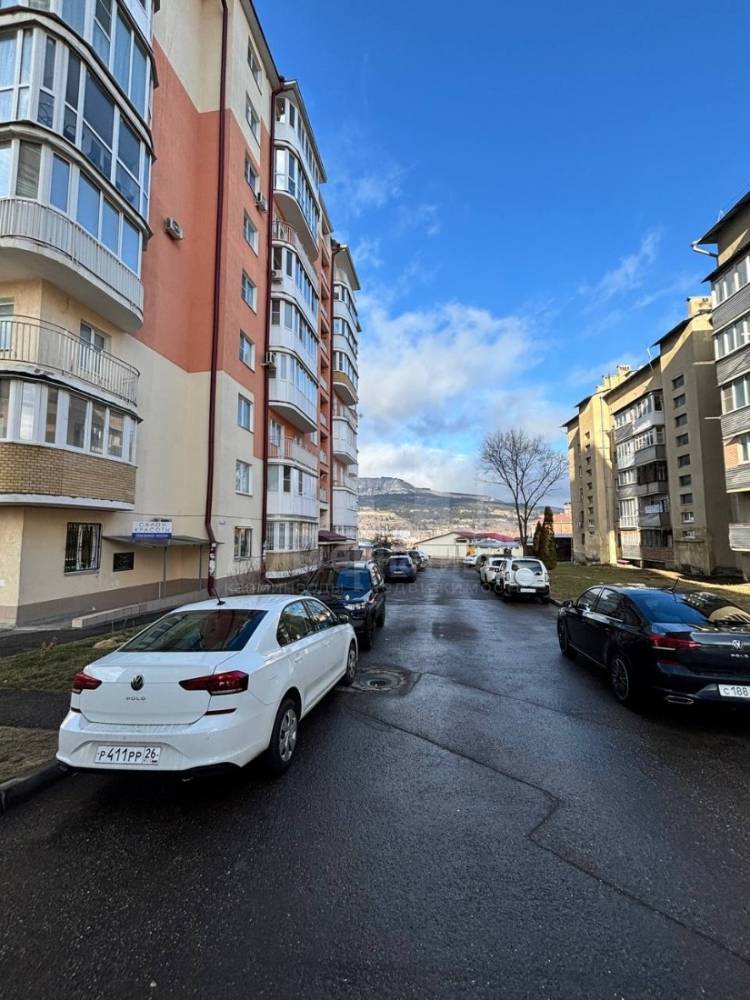 00572520-65b6-43b7-8f87-3d518a1b38fe