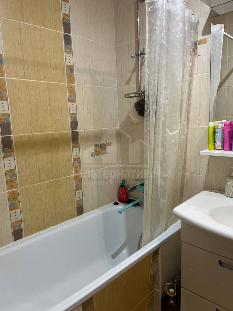 photo_5456591852212523806_y