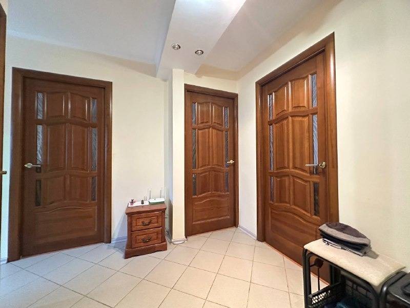 Ставропольский край, Кисловодск, Мясокомбинат, Азербайджанская ул.; Квартира 68м² 3/5 эт.