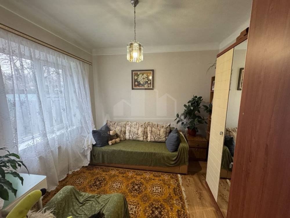 d712b001-8355-4a8a-a537-e5737e7da990