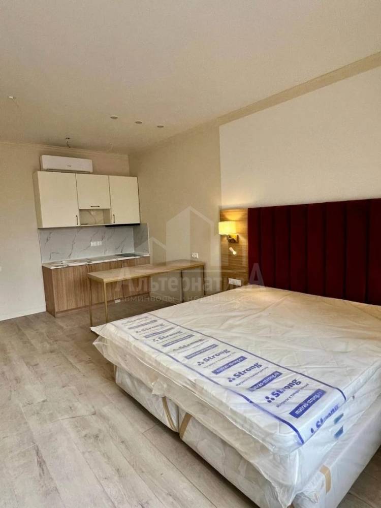 c7189b93-9a3b-429e-ba09-c78ded5a0743