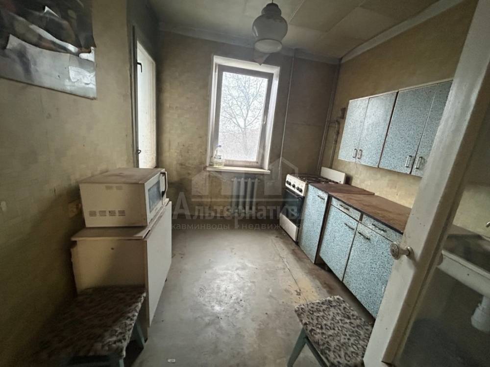 Ставропольский край, Железноводск, Центр, Октябрьская ул.; Квартира 48,30м² 3/9 эт.