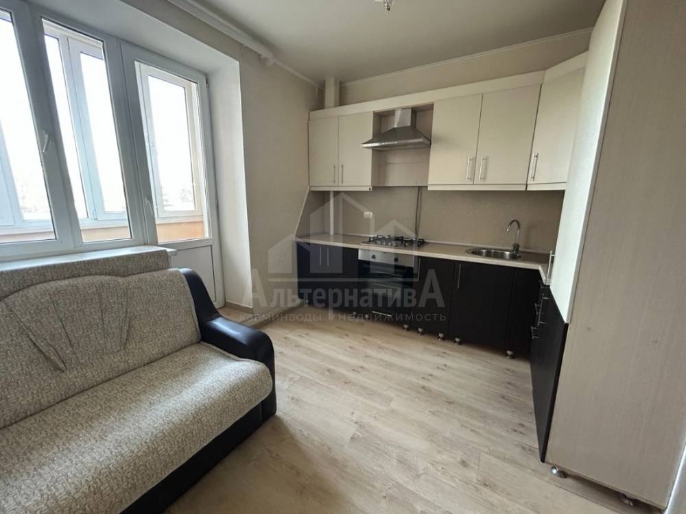 photo_5465175765260374178_y