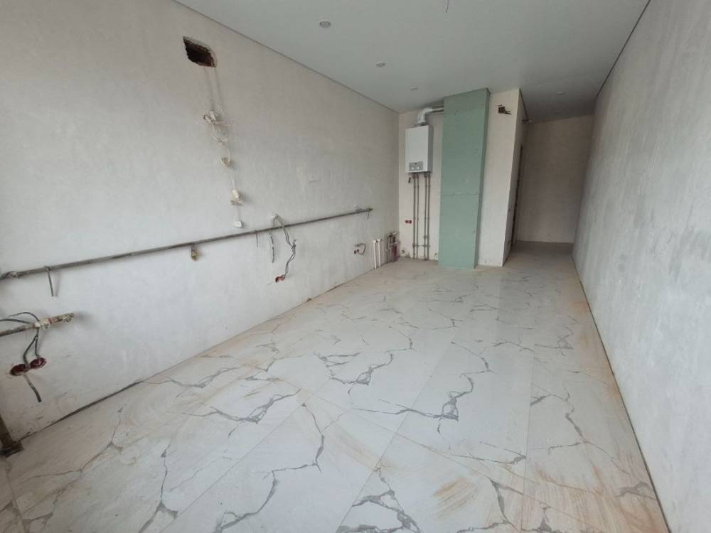 photo_5190774174484466471_y