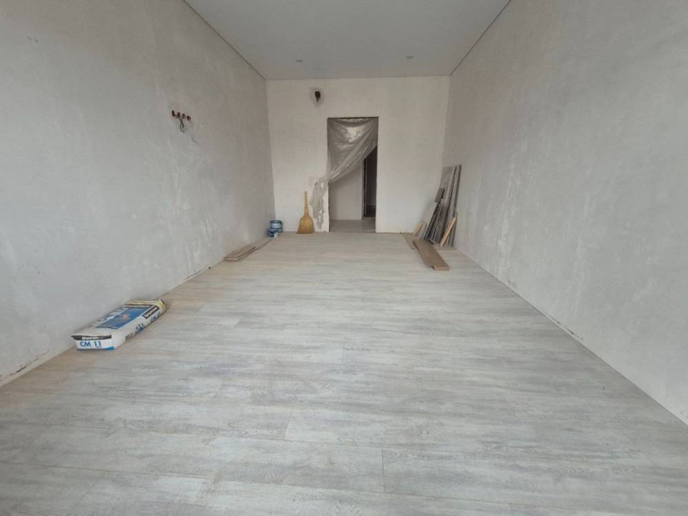 photo_5190774174484466463_y