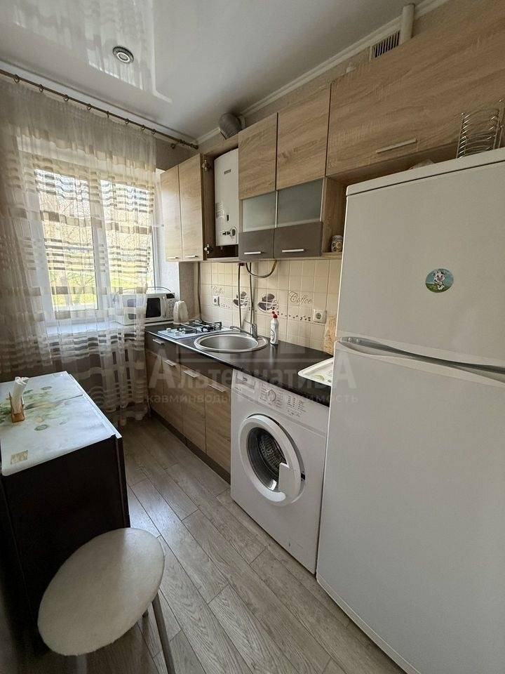 photo_5194964043930735196_y