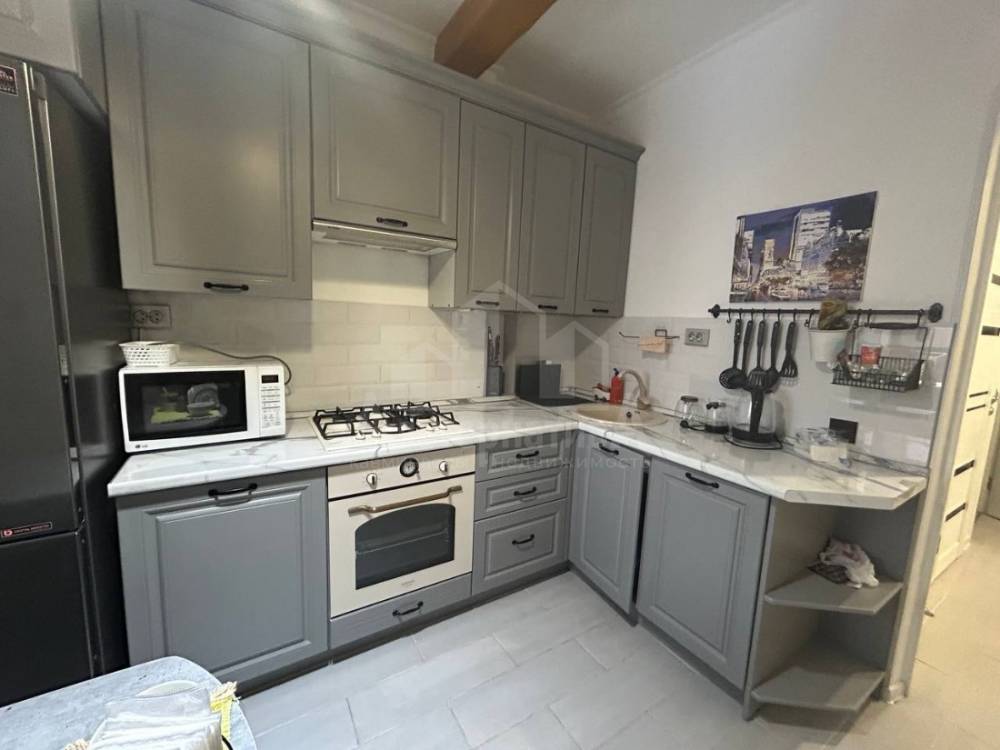 photo_5199574811582073985_y