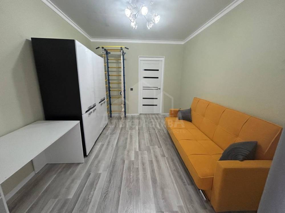 photo_5199574811582073977_y