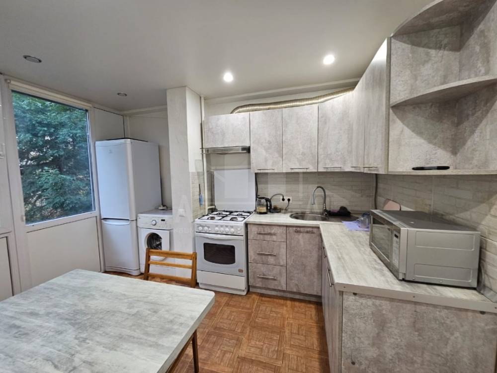 b9a0afe6-6911-4740-bb9c-dcc12c5f271f