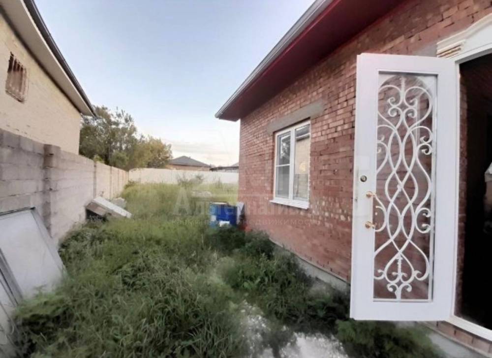 Ставропольский край, Пятигорск, пос.Свободы, Инженерная ул.; Участок на участке 8 сот.