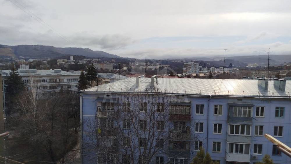 photo_5267220507839370098_y