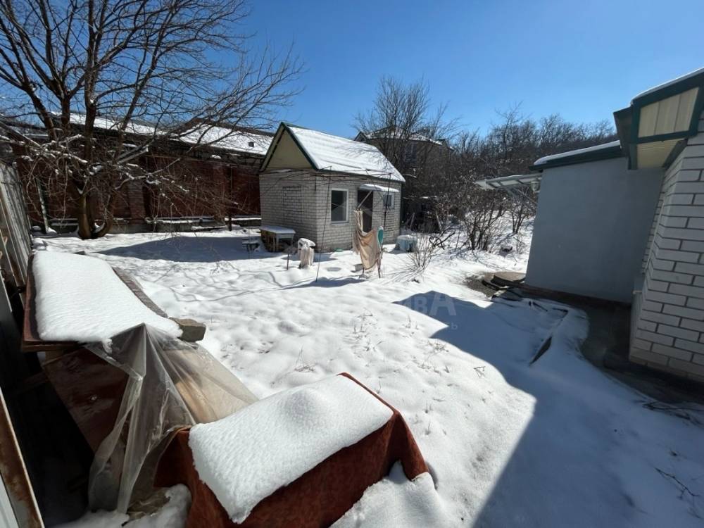 photo_5269463455725458833_y