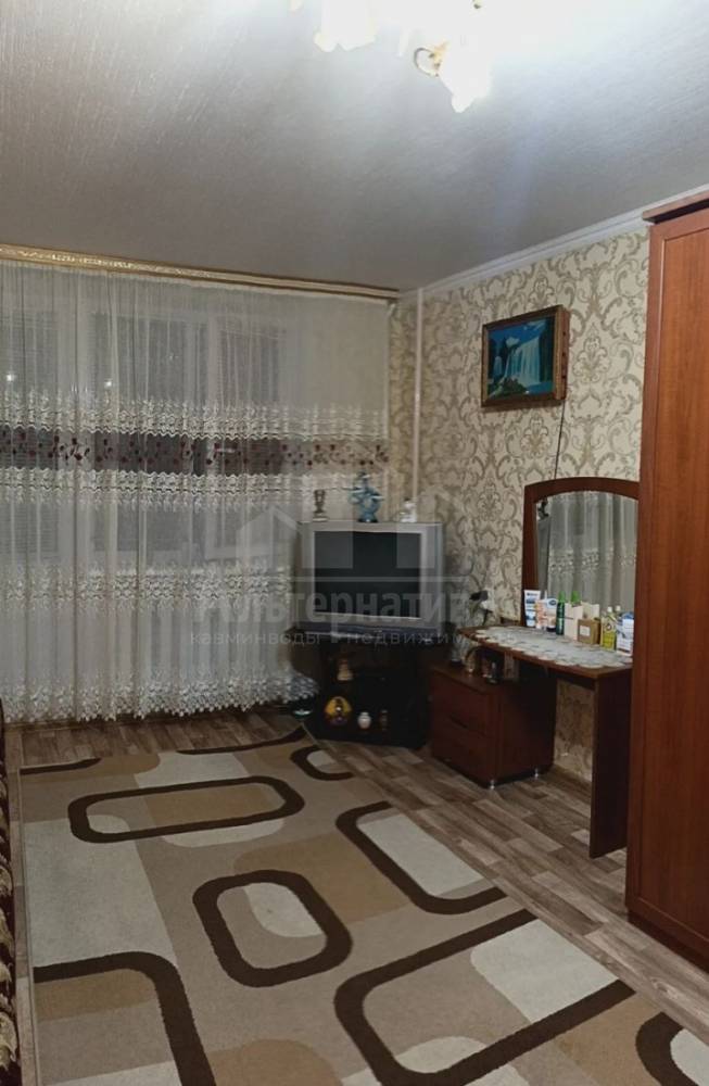 photo_5262931081051181930_y