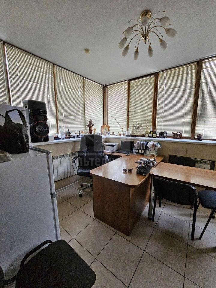 photo_5262748020955093593_y