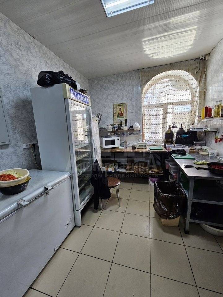 photo_5262748020955093597_y