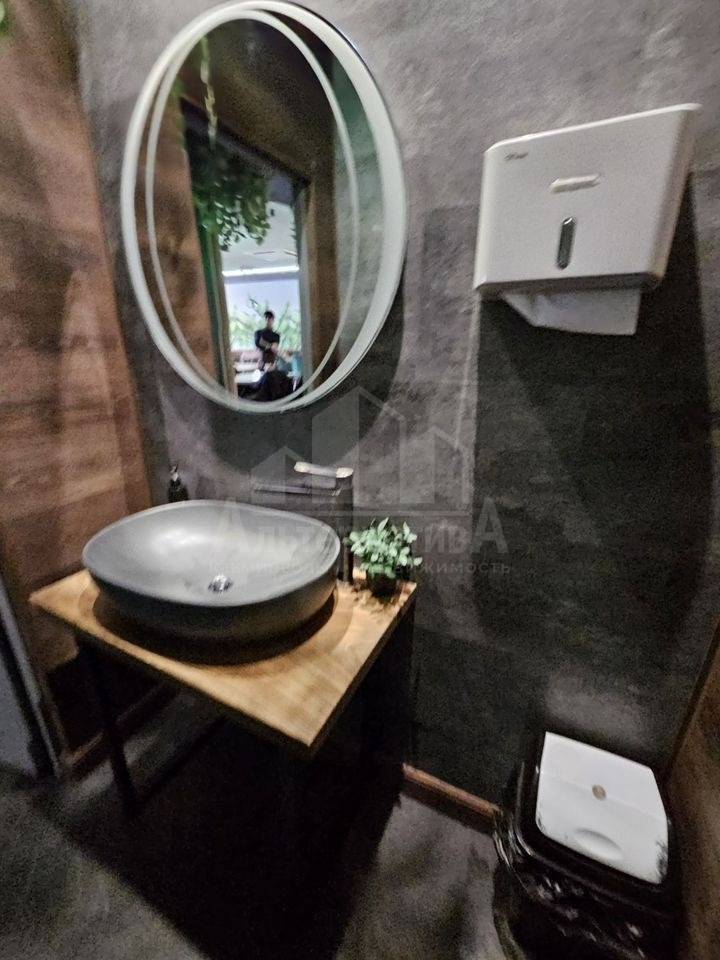 photo_5262748020955093584_y