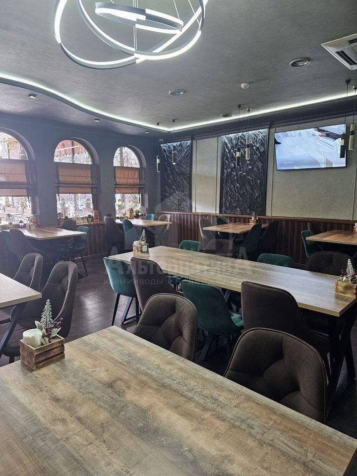 photo_5262748020955093583_y