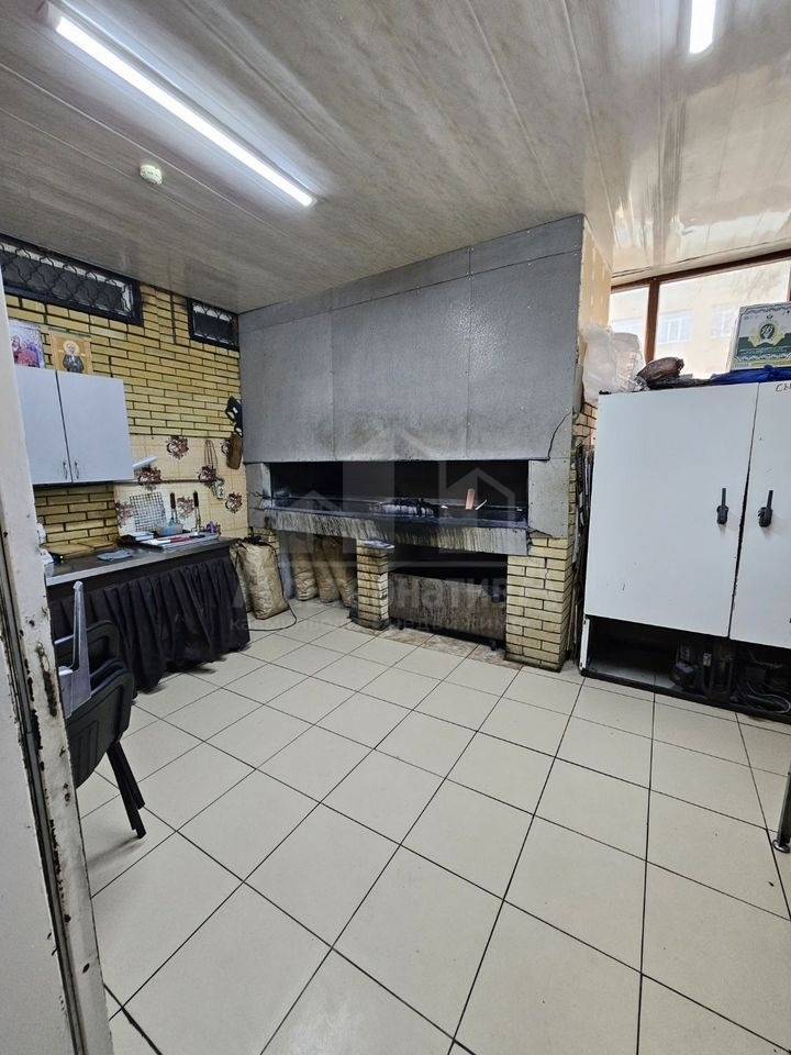 photo_5262748020955093587_y